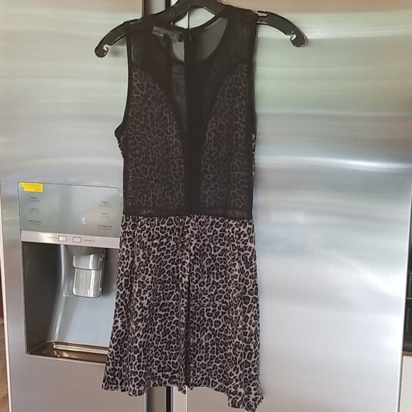 💕FOR LOVE AND LEMONS💕 Mesh Animal Print Dress Medium M NWOT - Picture 2 of 6
